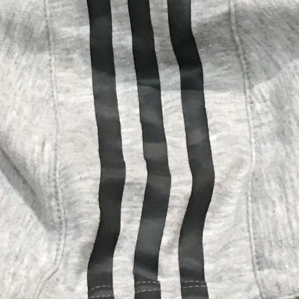 Adidas woman’s Hoodie Transit Light Weight Gray Athletic Pullover Size M - Picture 4 of 8